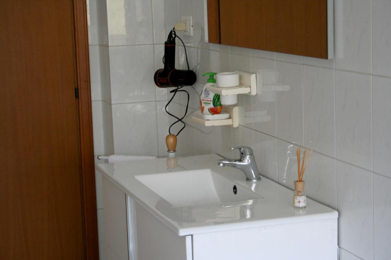 2 Bedrooms Appartement At Pescara 300 M Away From The Beach With Balcony And Wifi Dış mekan fotoğraf
