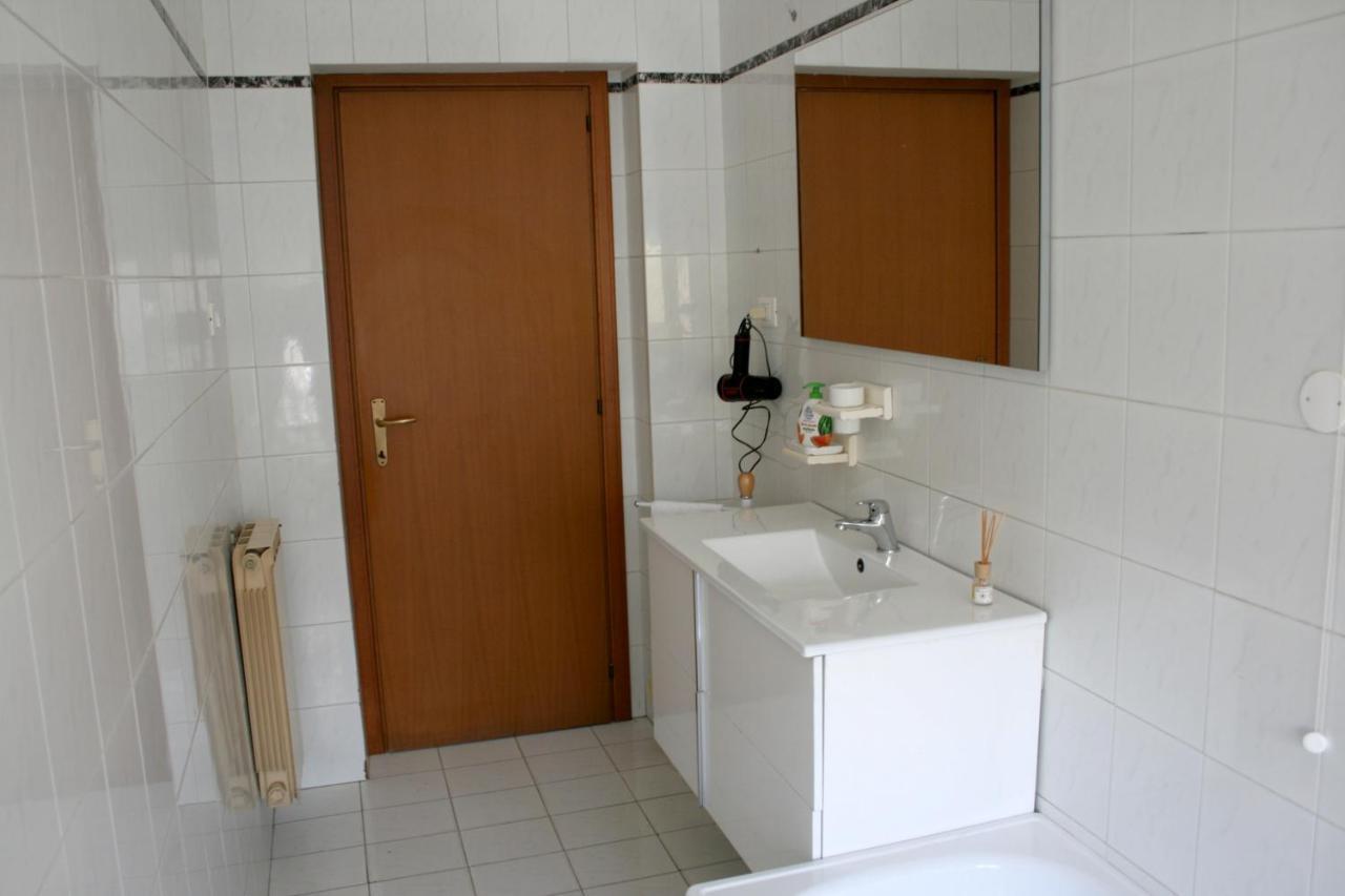 2 Bedrooms Appartement At Pescara 300 M Away From The Beach With Balcony And Wifi Dış mekan fotoğraf