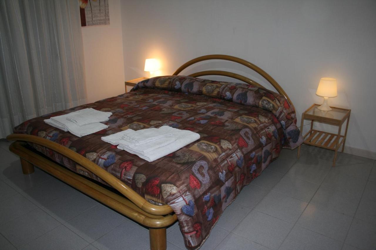 2 Bedrooms Appartement At Pescara 300 M Away From The Beach With Balcony And Wifi Dış mekan fotoğraf